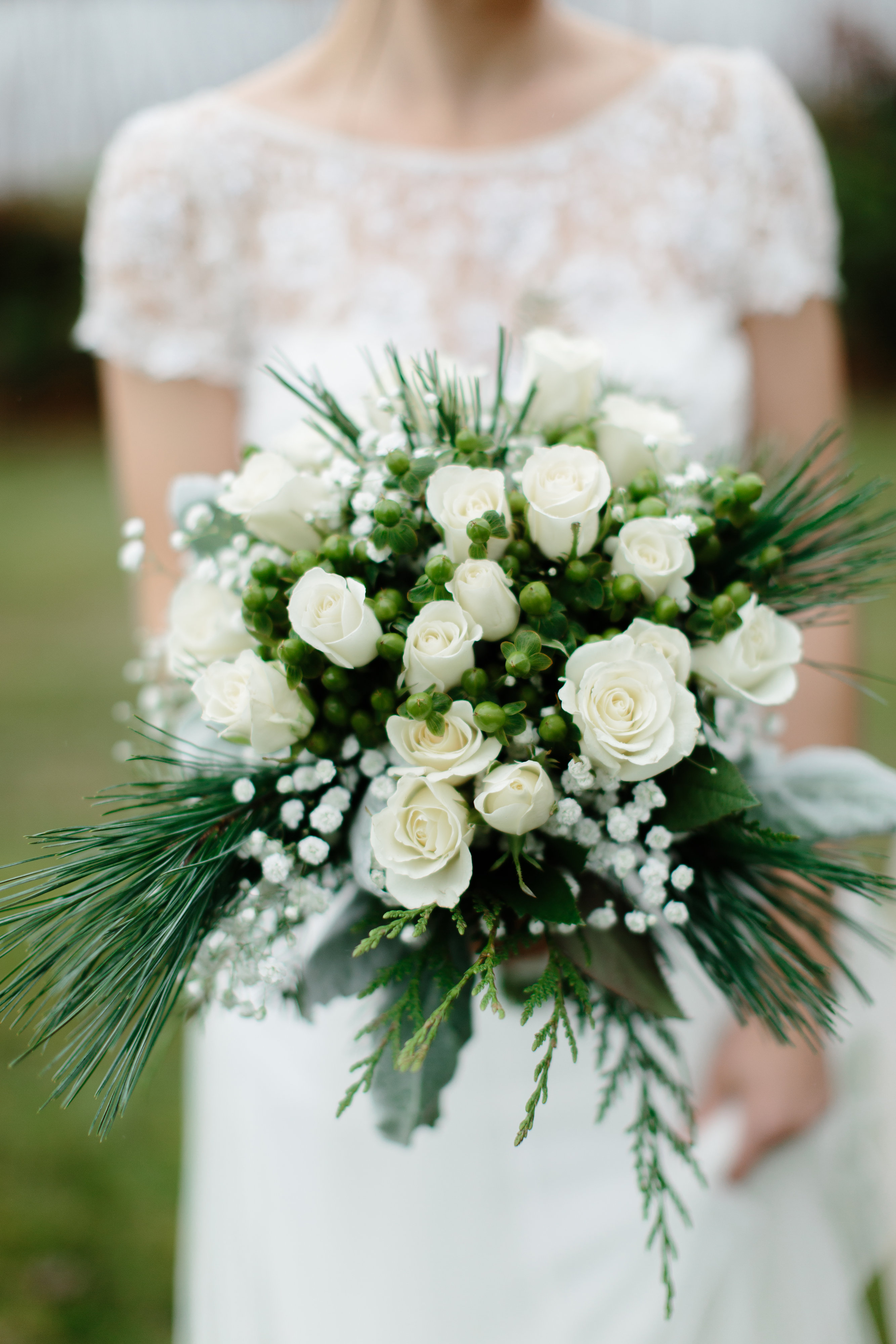 green and white winter bouquet 