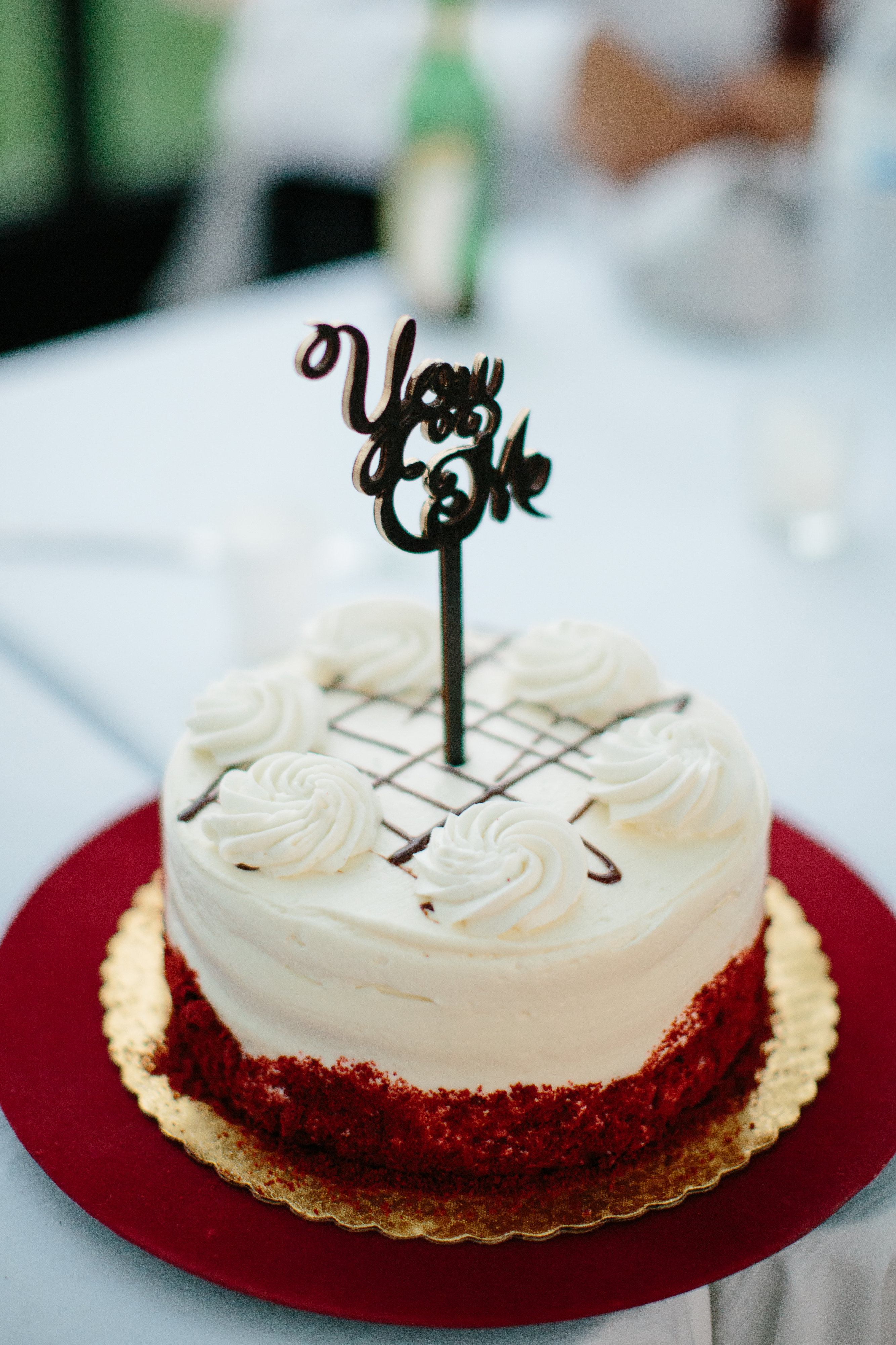 red velvet wedding cake 