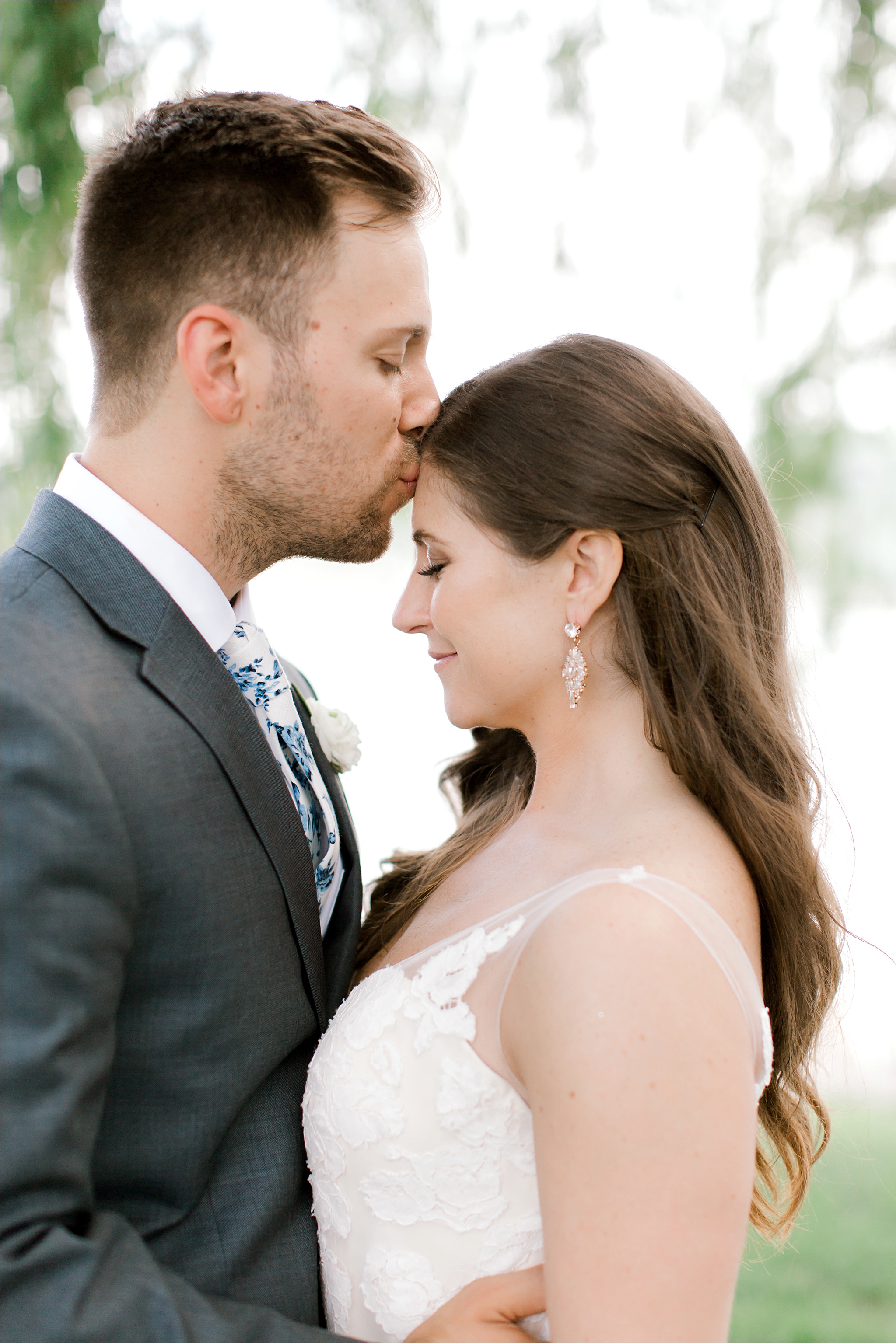 Cleveland wedding at edgewater park by austin and rachel photography