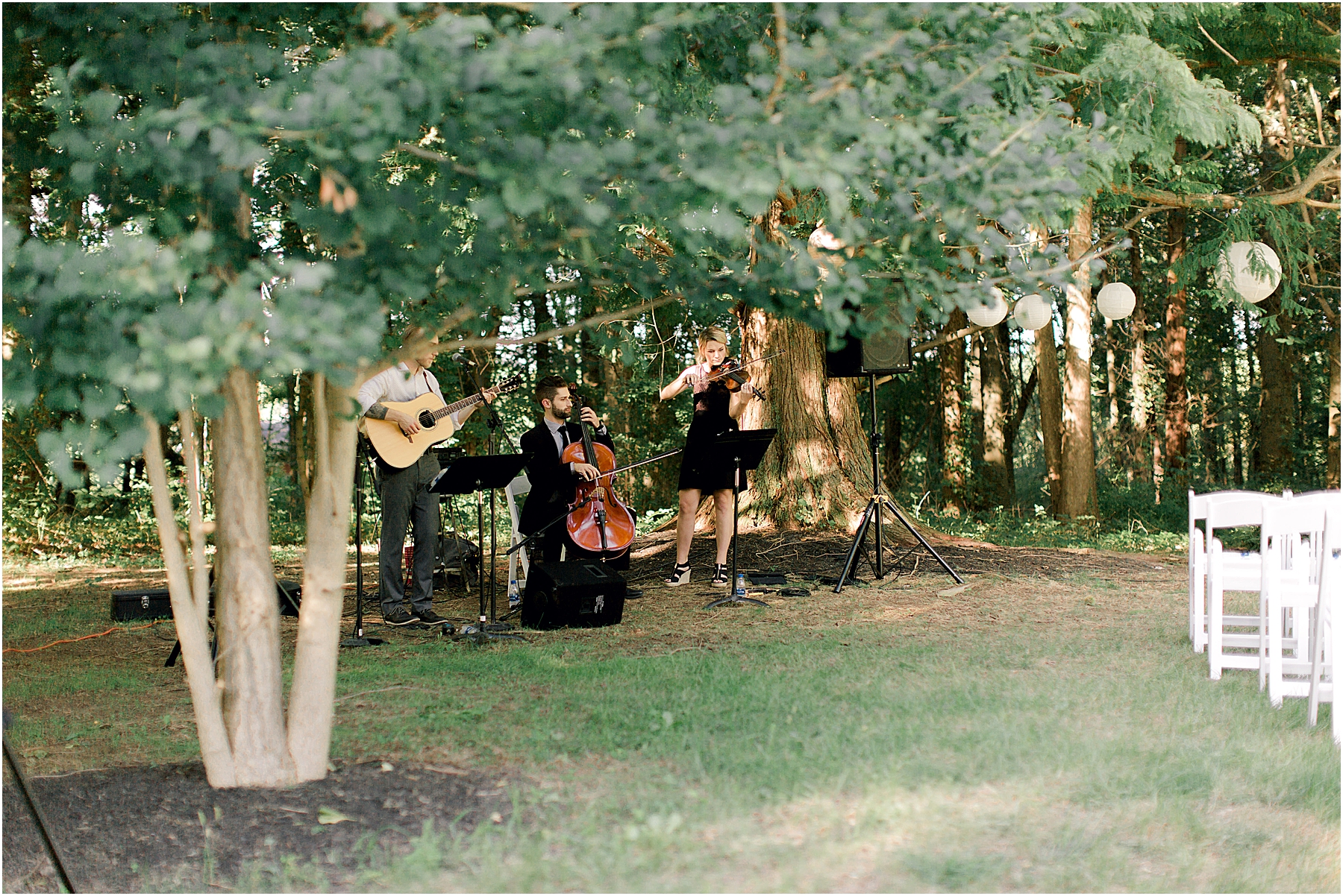 The Barn at wolf creek wedding by Cleveland wedding Photographers Austin & Rachel Photography