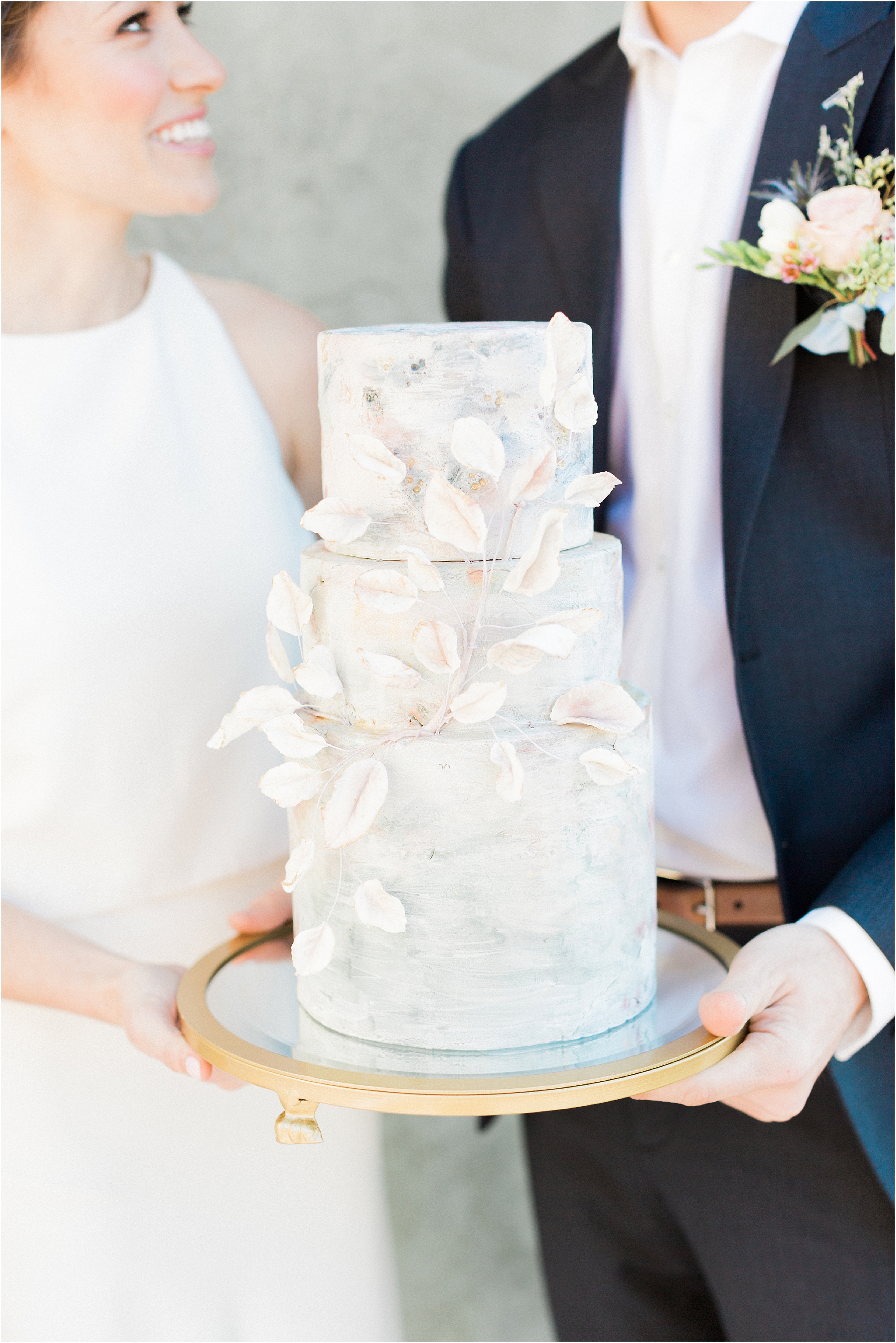 Tessa Pinner textured cake with blue and pink accents